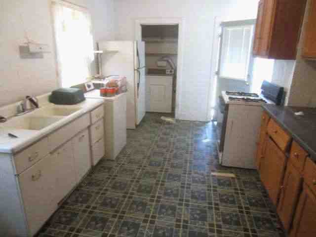 Kitchen before renovations for private hard money loan in englewood new jersey